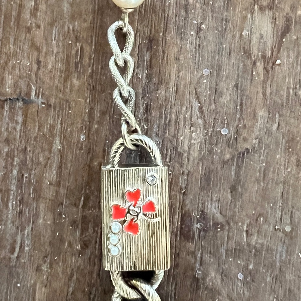 Chanel Bracelet- From 2007 Spring Collection- Faux Pearls and Gemstones - Picture 7 of 16